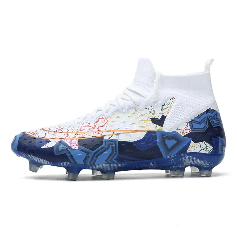 in help fashion Spike football shoes