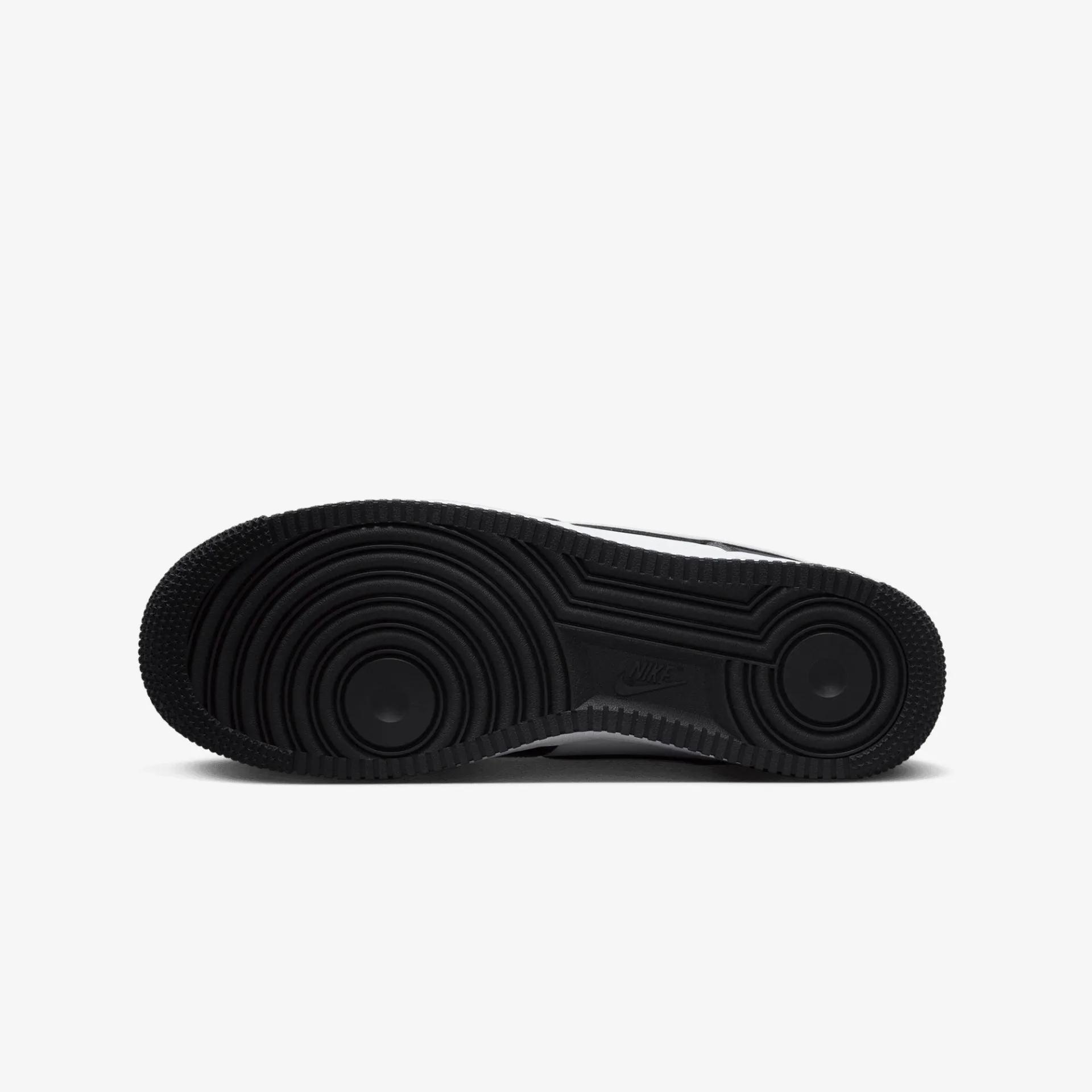 Nike | AIR FORCE 1 '07 { BLACK/WHITE